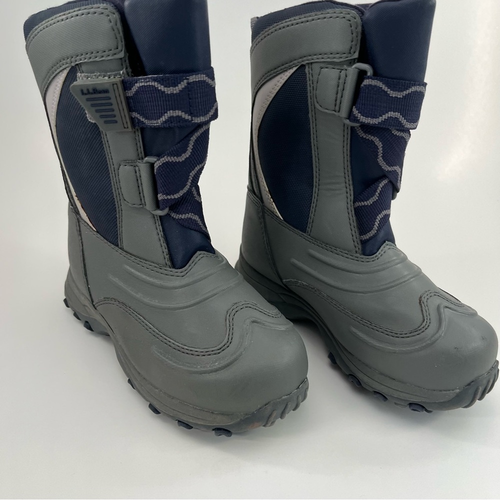 LL Beane snow boots size little kids size 11 gray